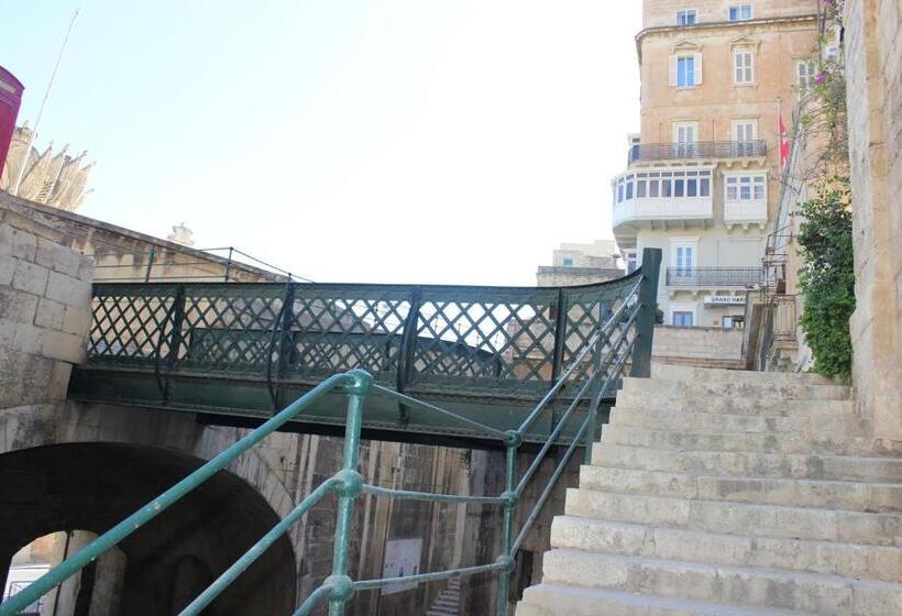 اتاق استاندارد با بالکن, Casa Lapira