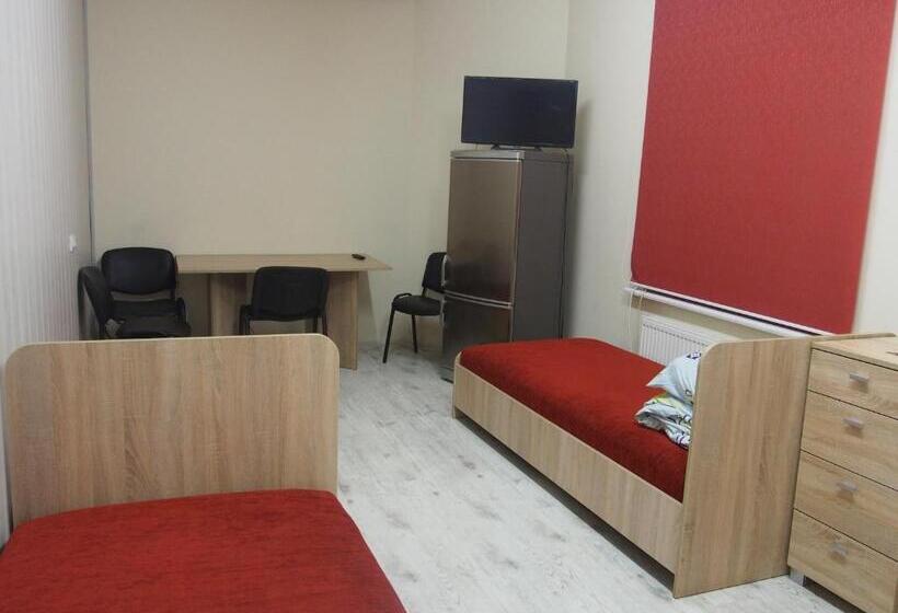 اتاق خانوادگی با سرویس بهداشتی مشترک, Hostelis Laurita