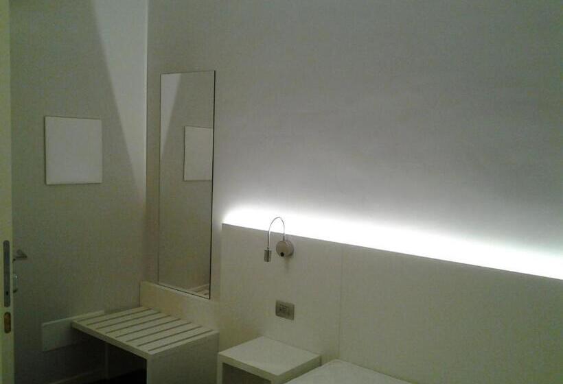 Стандартный Номер Кровать Кинг, Albergo Dongo