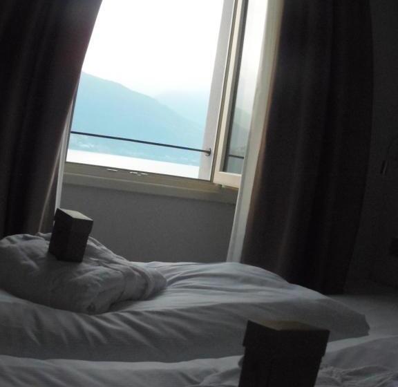 Полулюкс Одноместный с Террасой, Albergo Dongo