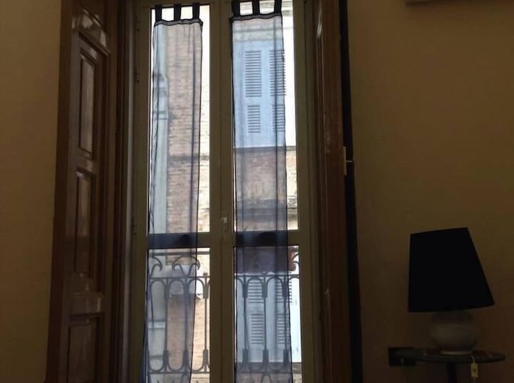 Четырехместный Номер Стандарт, B&b Cavour