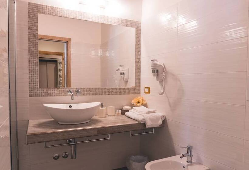اتاق لوکس سه تخته, Fata34 Luxury B&b