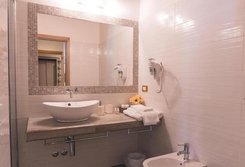اتاق لوکس سه تخته, Fata34 Luxury B&b