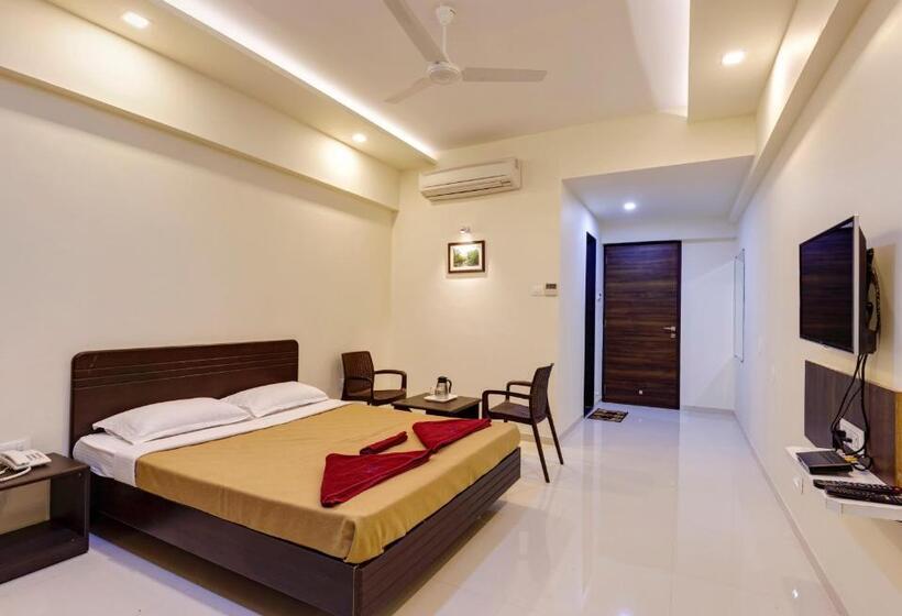 Номер Deluxe, Galaxy Inn Best Business Hotel In Kolhapur
