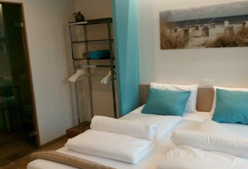 Номер Deluxe Вид на Море, Bed Aan Zee Kabine7
