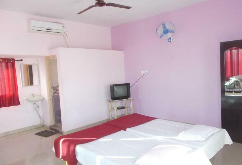 带山景的复式房间, Shivam Residency