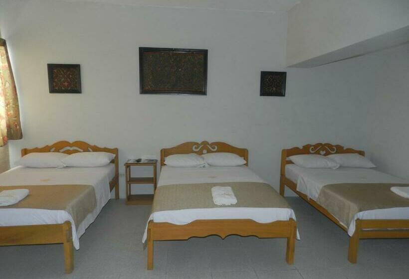Номер Стандарт Трехместный, El Cauchero Hotel Iquitos