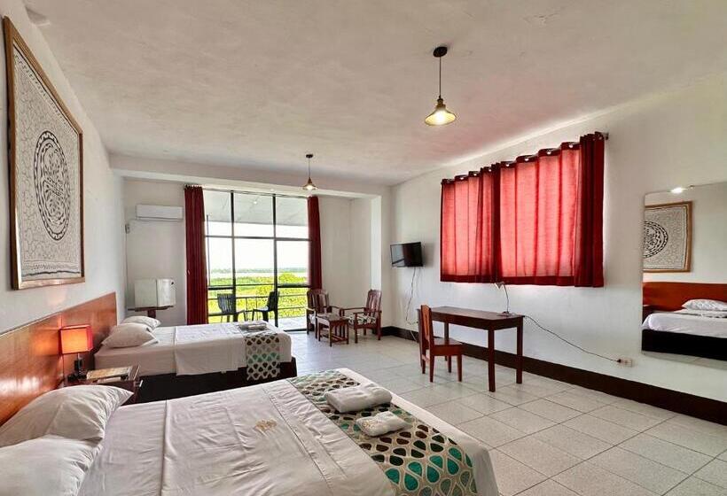 Номер Superior Вид на Реку, El Cauchero Hotel Iquitos