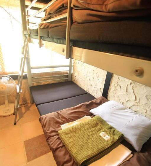 Кровать в Общей Комнате, Taketomijima Guesthouse And Je Taime