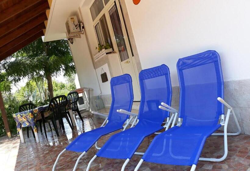 Номер Стандарт, B&b La Gazza Ladra