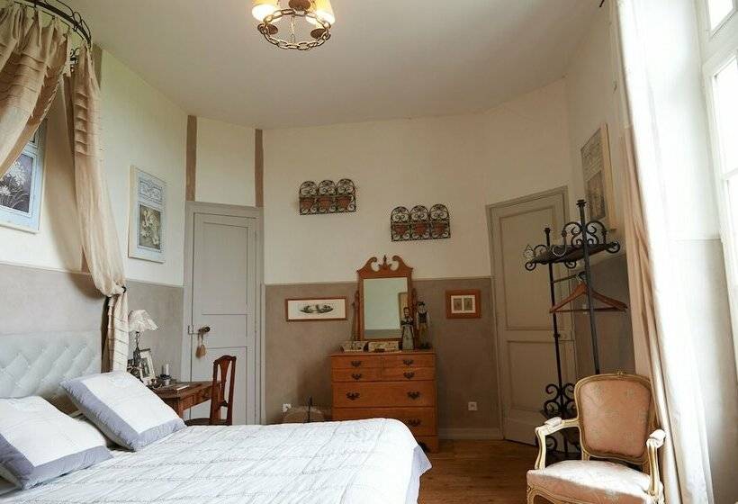Номер Стандарт, Chateau De La Moriniere