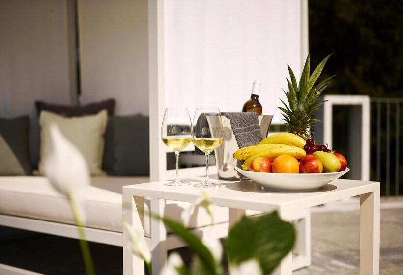 带大床的套房, Relais Montepepe Winery & Spa