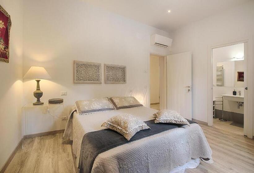اتاق لوکس, Siena Vip B&b