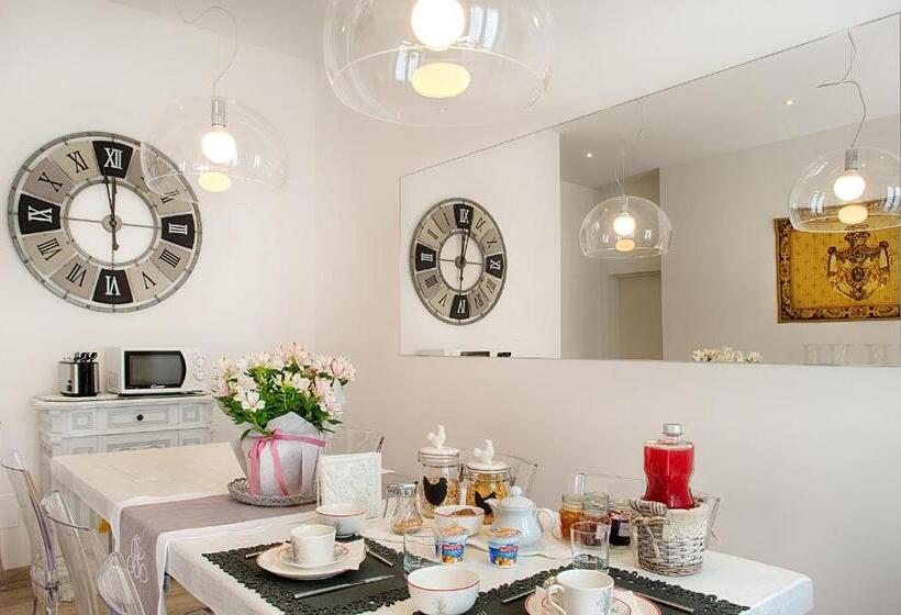 اتاق استاندارد, Siena Vip B&b