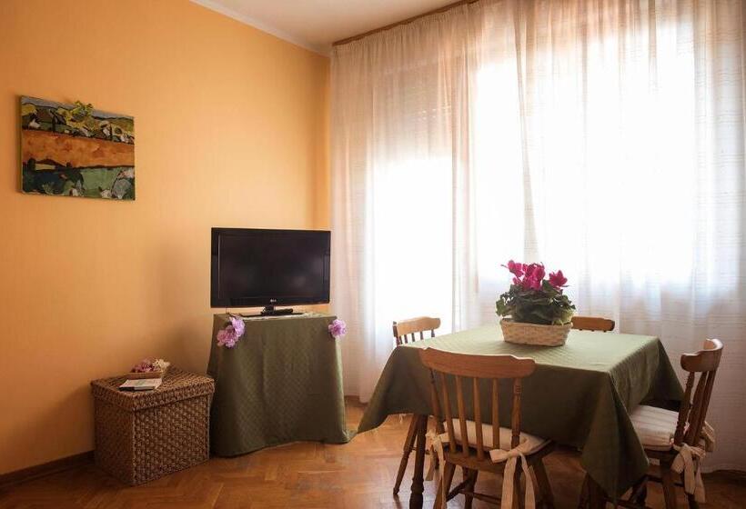 バルコニー付き１ベッドルームアパートメント, Albergo La Bussola