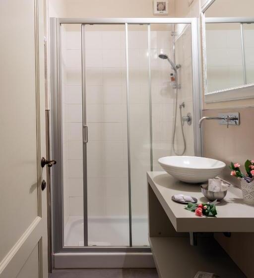 スタンダードトリプルルーム, Torre Giardino Segreto B&b  Borgo Capitano Collection   Albergo Diffuso