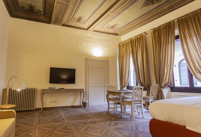 سوییت, Palazzo Martellini Residenza D'epoca