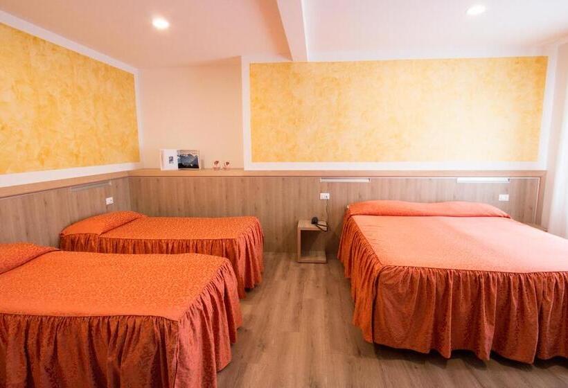 اتاق استاندارد چهار تخته, Al Benvenuto Hotel & Restaurant