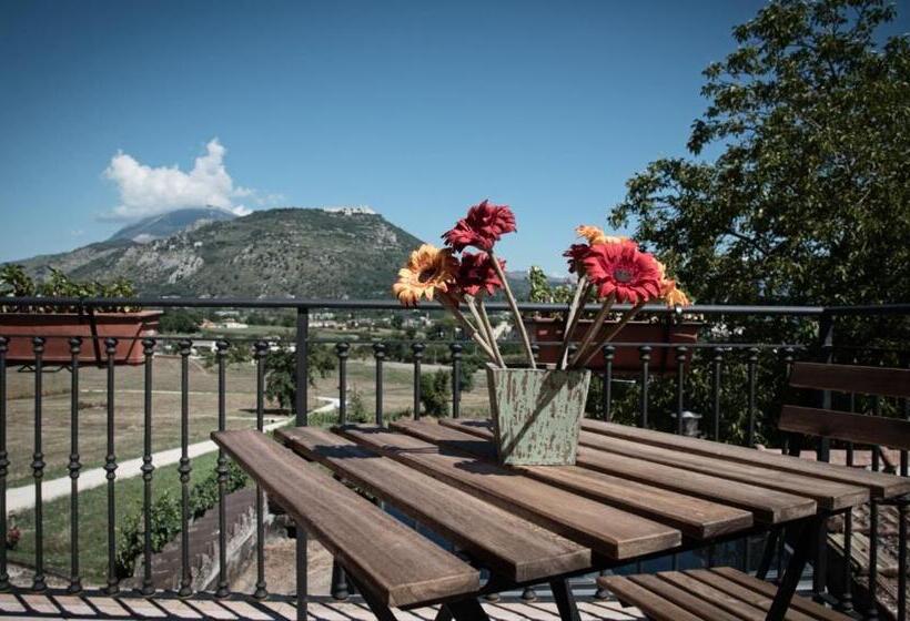 اتاق استاندارد سه نفره, B&b Colle Cucchiara