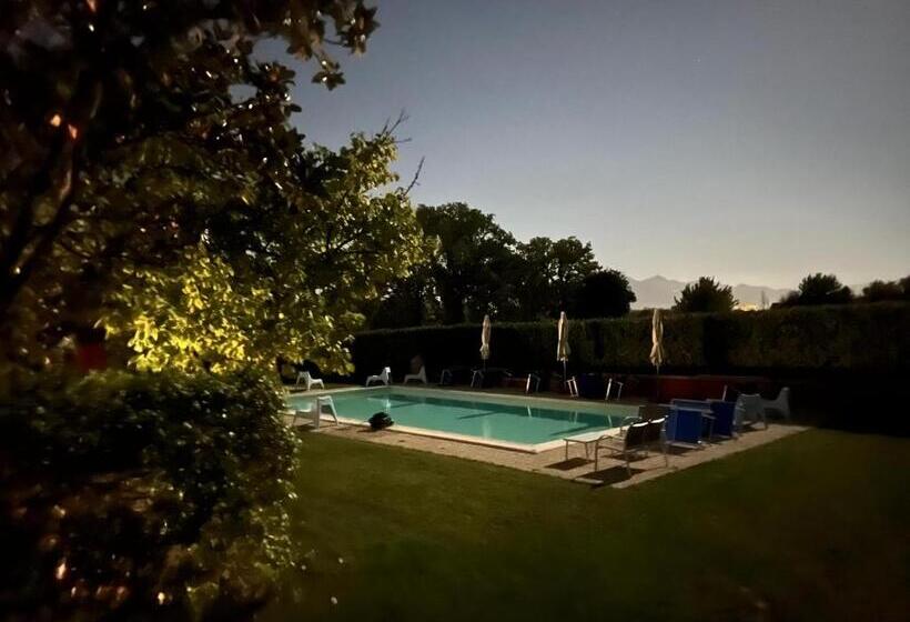 اتاق کلاسیک چهارنفره, B&b Colle Cucchiara