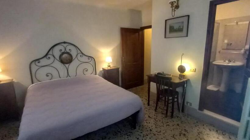 스탠다드 룸, Albergo Del Ponte