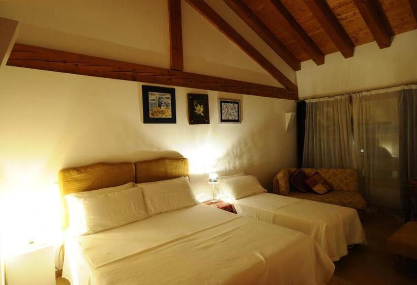 اتاق استاندارد سه نفره, Country House Due Fiumi
