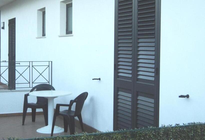Апартаменты 1 Спальня с Террасой, B&b Il Giardino Di Zefiro