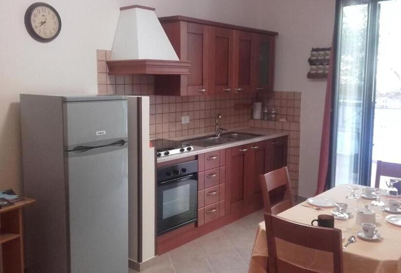 Апартаменты 1 Спальня с Террасой, B&b Il Giardino Di Zefiro