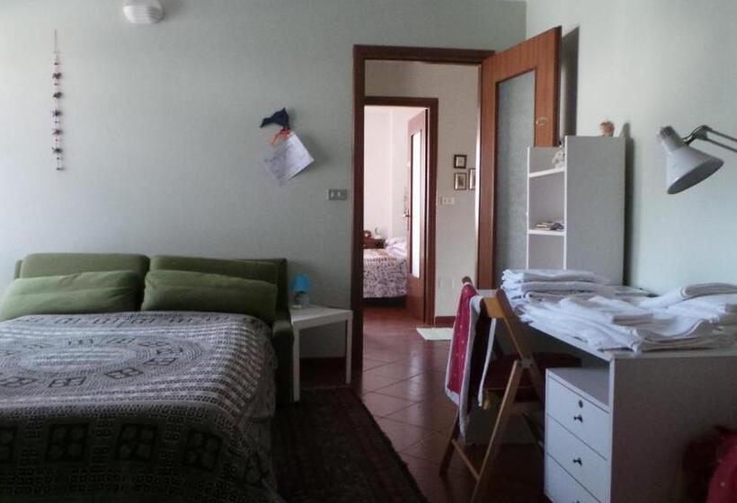 آپارتمان 2 خوابه با تراس, B&b La Rampichina