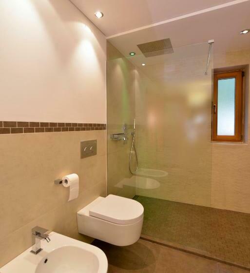 اتاق سوپریور با بالکن, Romantik Villa Cesanueva