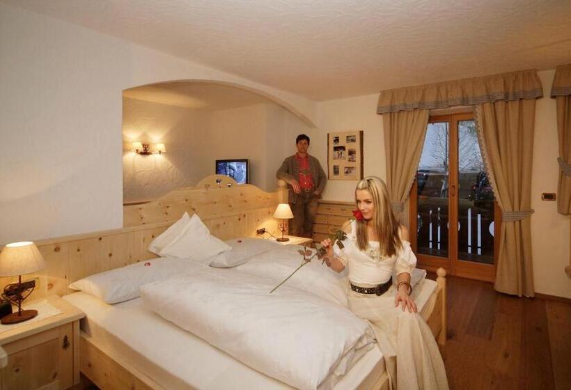 سوئیت با بالکن, Romantik Villa Cesanueva