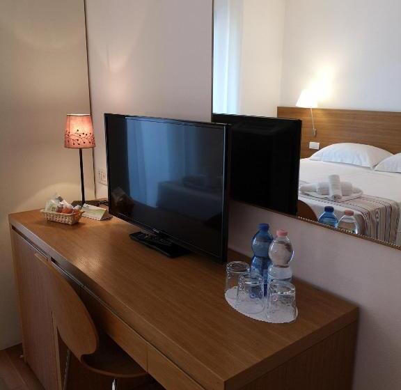 Номер Стандарт Индивидуальный с Балконом, Lacroma Bio Hotel & Apartments