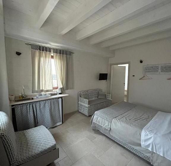 غرفة قياسية مطلّة علي حمام السباحة, Agli Antichi Trulli B&b In Masseria