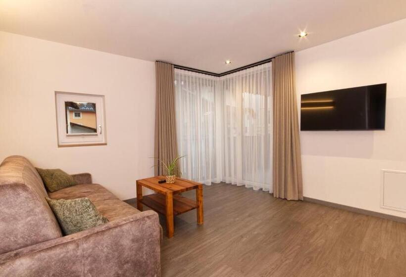 Апартаменты 2 Спальни, Pension & Residence Astoria