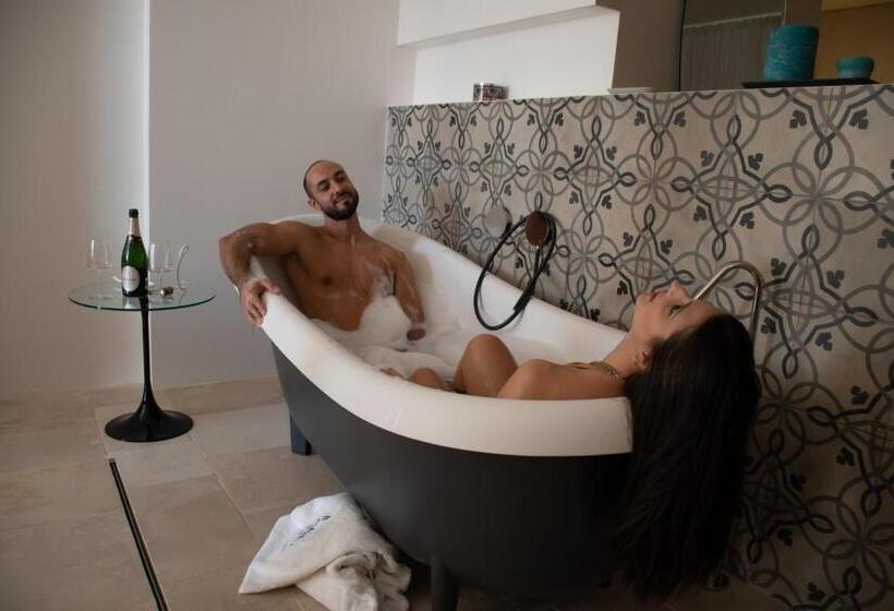 سوییت با چشم‌انداز دریا, Antico Mondo Rooms & Suites