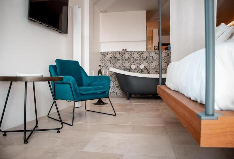 سوییت با چشم‌انداز دریا, Antico Mondo Rooms & Suites