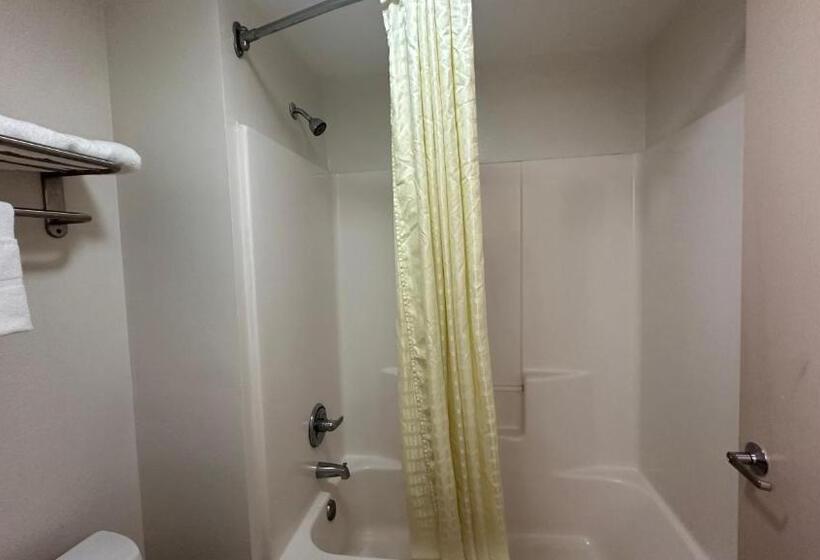 スタンダードルーム, Carom Inn Denham Springs  Baton Rouge