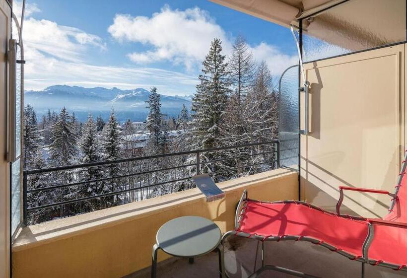 Номер Стандарт, Cransmontana Youth Hostel