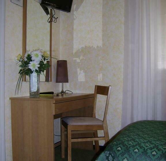 Номер Стандарт Индивидуальный, Albergo Fiorenza & Banksia Meublè