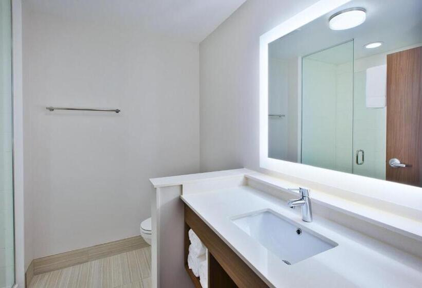 Номер Стандарт, Holiday Inn Express And Suites South Hill, An Ihg