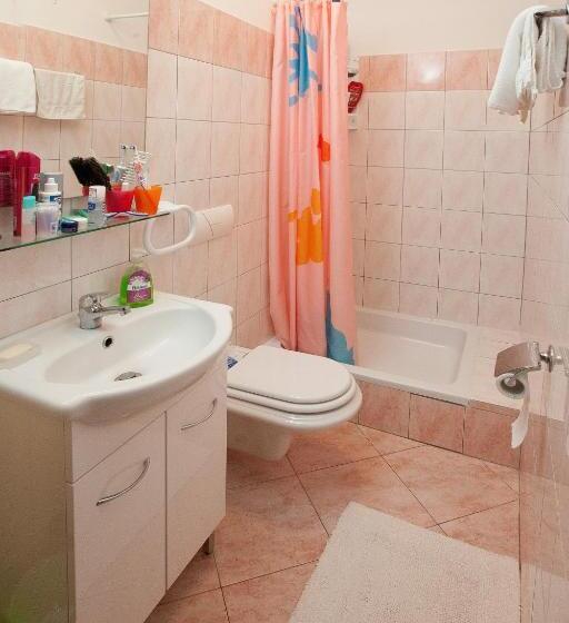 Camera Standard con Balcone, Pansion Maria