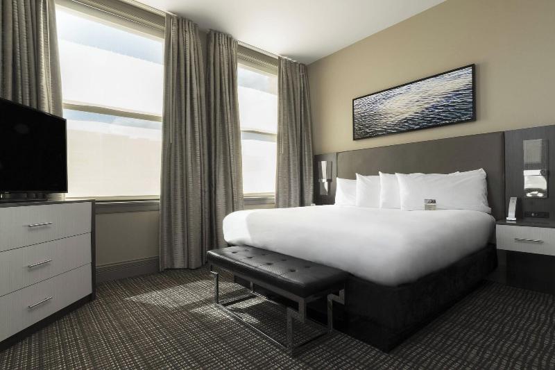 Standard Room King Size Bed, The Current Iowa, Autograph Collection