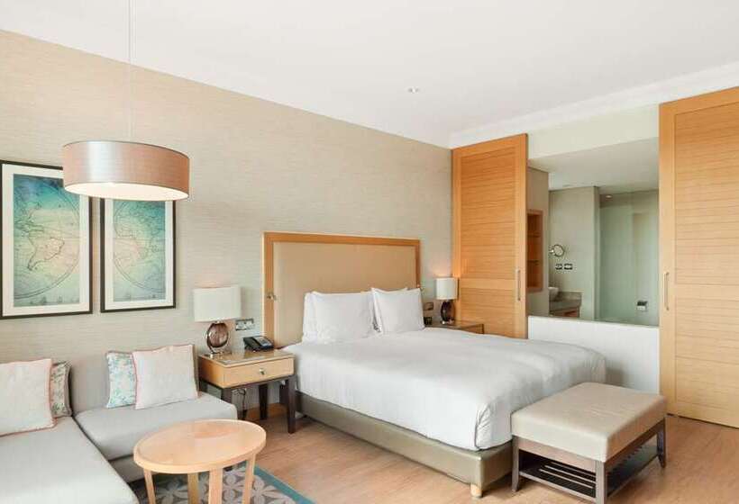 اتاق سوپریور با تخت بزرگ, Hilton Cabo Verde Sal Resort