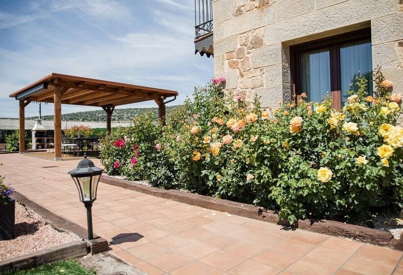 Дом 1 Спальня, Casa Rural Pico De Los Haces