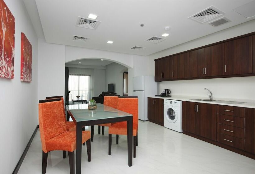 Люкс 2 Спальни, Golden Tulip Al Khobar Suites
