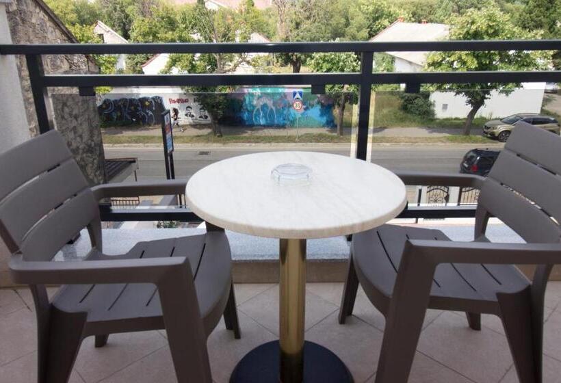 اتاق استاندارد با بالکن, Villa Bojcic