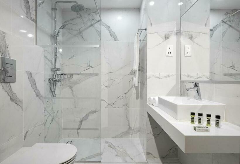 Номер Стандарт Внутренний, The Blue Ivy Hotel & Suites