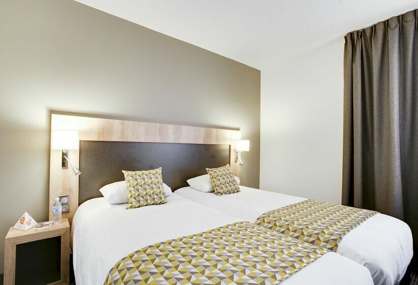 Номер Стандарт, Brit Hotel Confort Loches