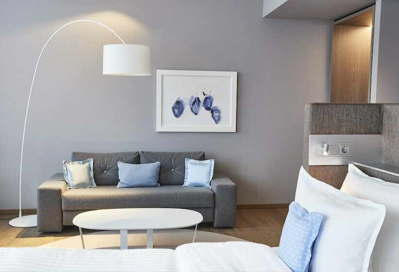 Полулюкс, Steigenberger Hotel München