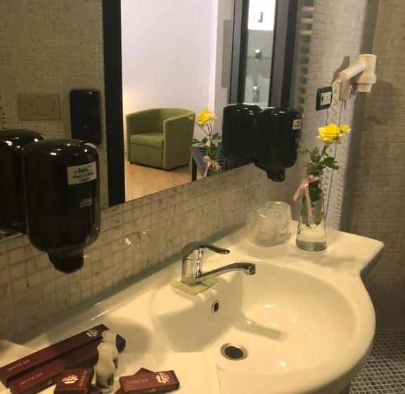 Номер Стандарт, Ambra Boutique Hotel & Bistro